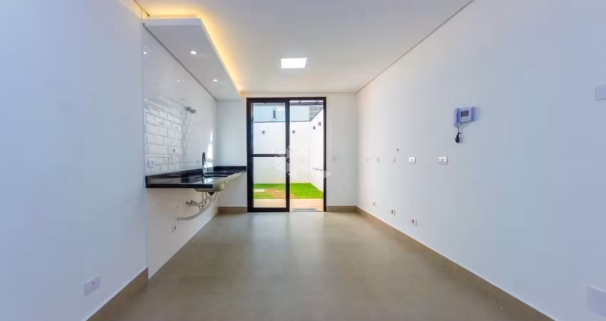Sobrado novo com 3 suites na Saúde
