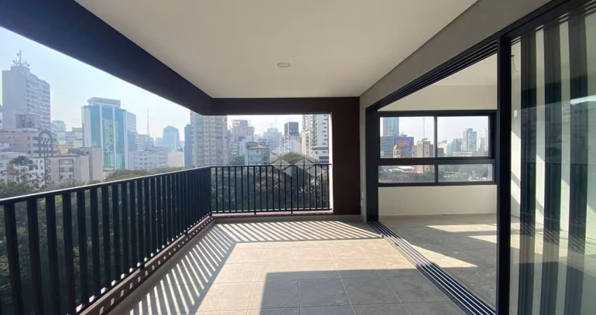 Apartamento com 2 dormitórios sendo uma suíte, 1 vaga de garagem e com depósito privativo
