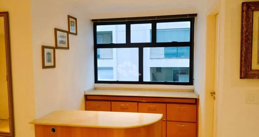Sala Comercial à venda próximo a Avenida Paulista com 83m2 e 3 Vagas