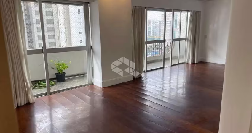 Apartamento para venda  3 suítes - 3 vagas de garagem -  moema, são paulo, sp