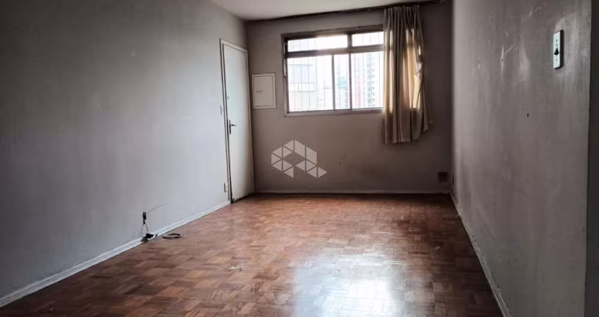 Apartamento 72 m², 02 quartos  em frente ao hospital A.C Camargo. Próximo as Estações Vergueiro e São Joaquim.