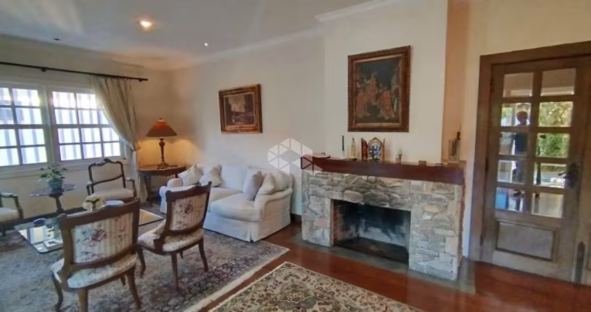 sobrado a venda 5 suites, 10 vagas, 3 salas, quintal OPORTUNIDADE, Sumare