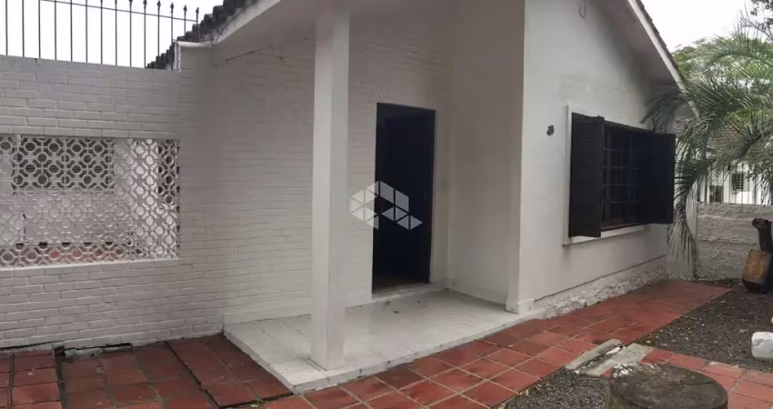 Casa 3 dormitórios com suíte à venda no bairro patronato em santa maria