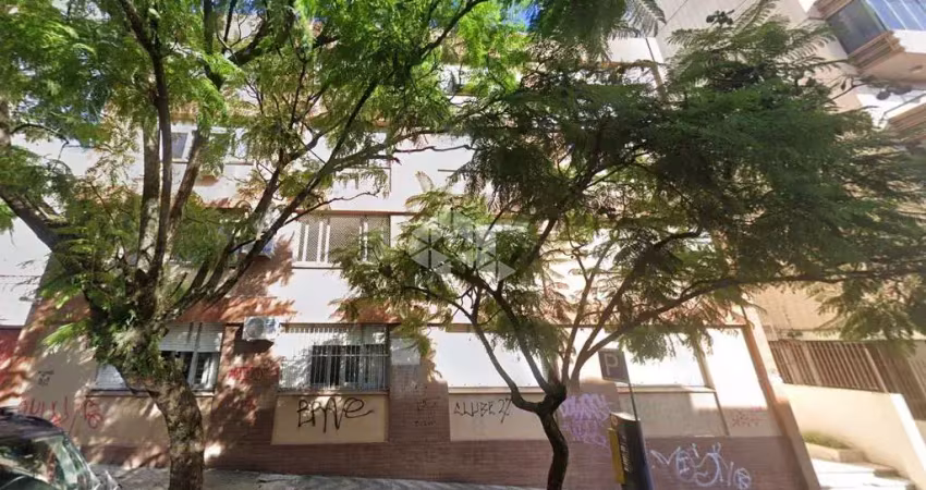 Apartamento com 4 quartos 2 banheiros em area central de santa maria.