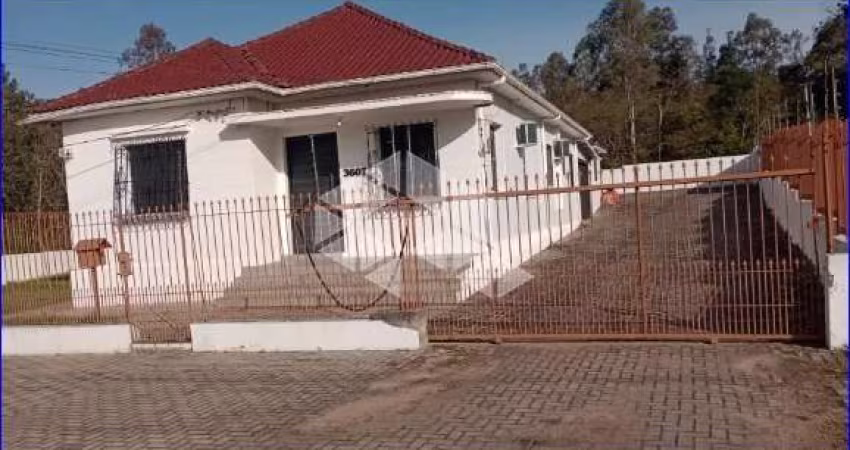 Casa residencial à venda com possibilidade de comercial na Faixa Velha de Camobi, Santa Maria/RS