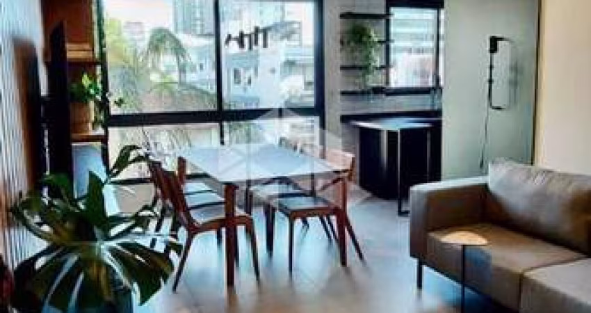 Apartamento mobiliado de 3 dormitórios à venda no centro de Santa Maria