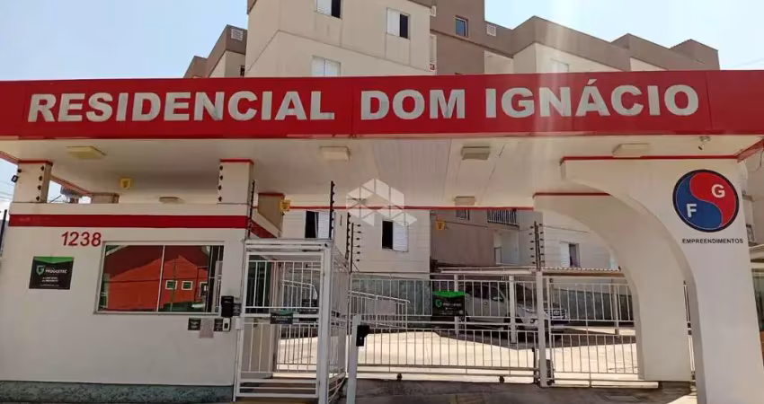 Apartamento novo 02 quartos, com sacada, garagem em condomínio fechado à venda em santa maria