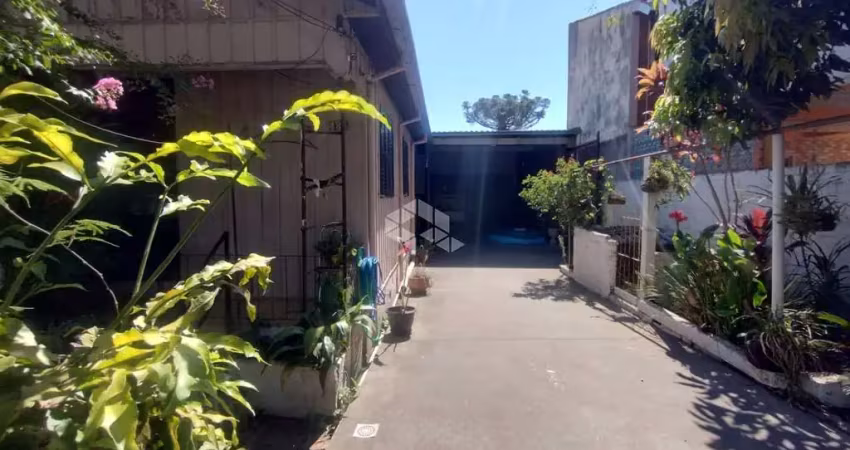 Terreno á venda com casa e pavilhão no bairro medianeira em santa maria - ideal para moradia e trabalho!
