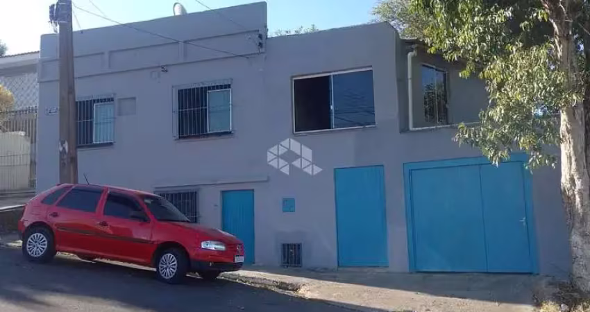Casa  com 2 quartos garagem coberta no bairro dore em santa maria rs.