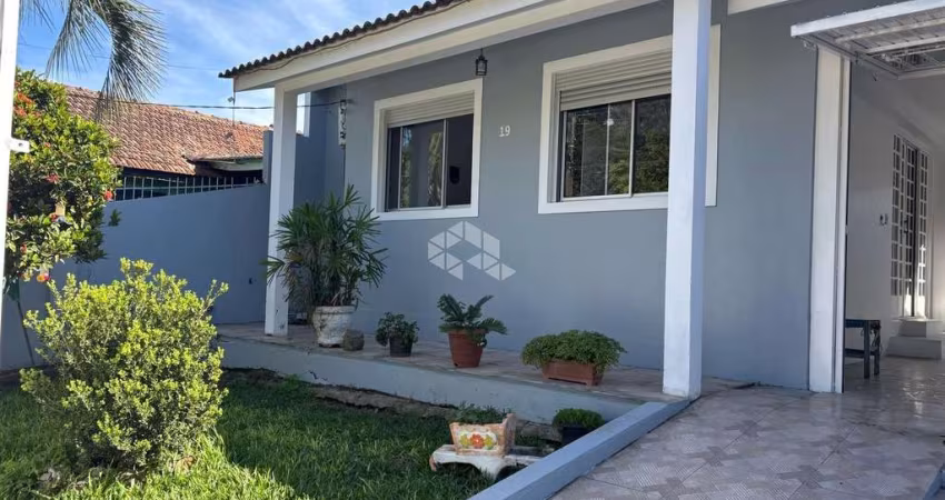 Casa de 3 quartosà venda  no bairro Juscelino Kubitschek em Santa Maria - RS