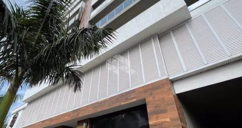 Apartamento de 2 quartos à venda próximo ao Hospital de Caridade em Santa Maria