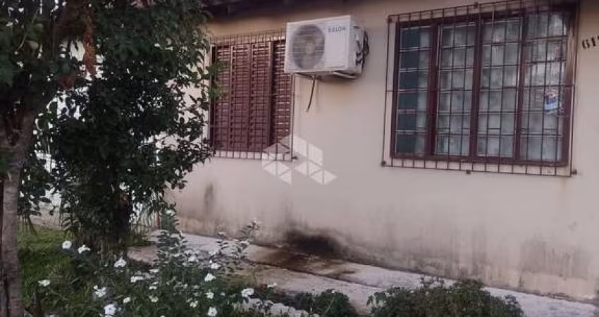 Casa com 2 quartos à venda no Residencial Dom Ivo em Santa Maria RS.