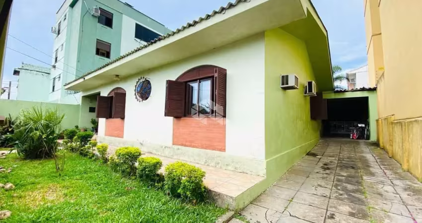 Casa a venda com 3 dormitórios e 3 banheiros no bairro medianeira em santa maria