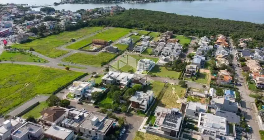 Terreno / lote  no loteamento marina philippi na lagoa da conceição florianopolis/sc