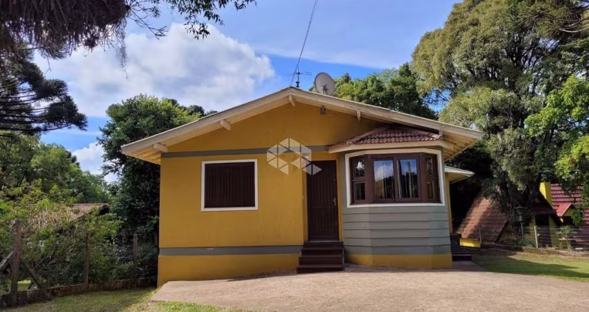 Casa á venda em Gramado bairro Carazal.