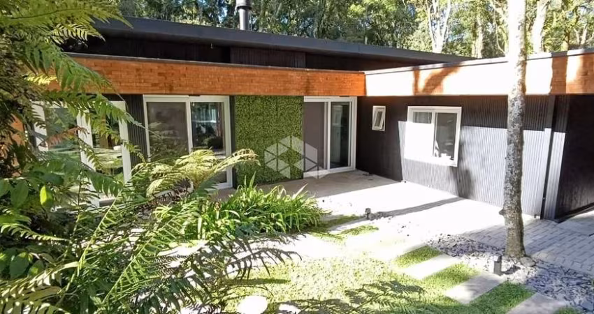 Casa com 04 suítes no Condomínio O Bosque - Gramado, RS.
