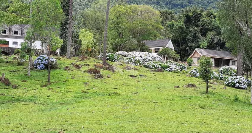 Sítio à venda na Linha Araripe, Gramado - Casa com 2 quartos e 180m² de área construída.