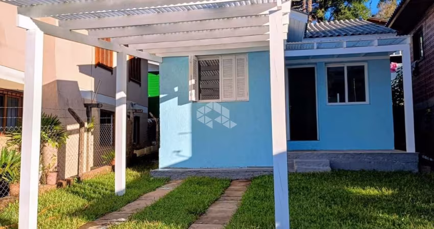 Casa com 02 dormitórios em Gramado - RS