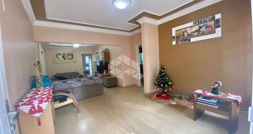 Casa com 3 dormitórios, sendo 1 suíte com 2 vagas de garagem no bairro Marechal Rondon - Canoas. Aceita FGTS e pode ser financiada