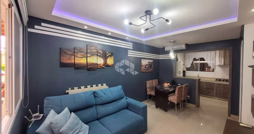 Sobrado em condomínio fechado com 2 dormitórios, imobiliado, Bairro Igara, Canoas