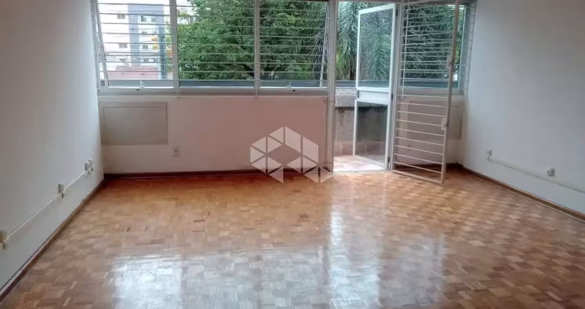 Sala com box, na dom pedro ii, próximo a sogipa, bourbom assis brasil.