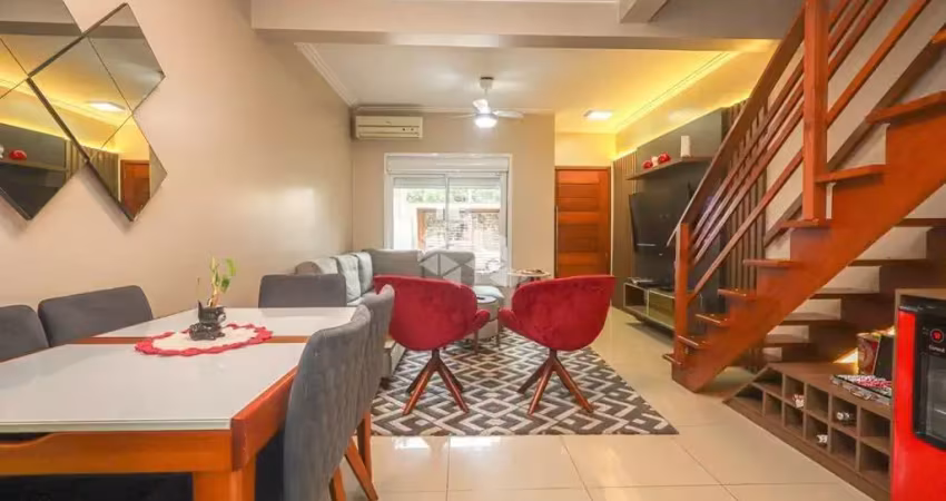 Casa sobrado semi mobiliada  2 dormitórios 2 suítes/ pátio com churrasqueira
