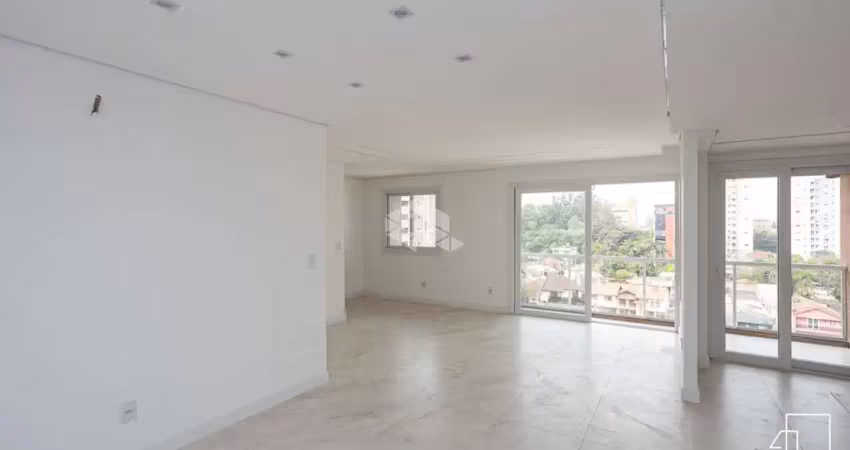 Apartamento de 02 suítes no Centro de Canoas, cozinha com churrasqueira, sala com sacada, box coberto, portaria remota, elevador. Aceita Financiament