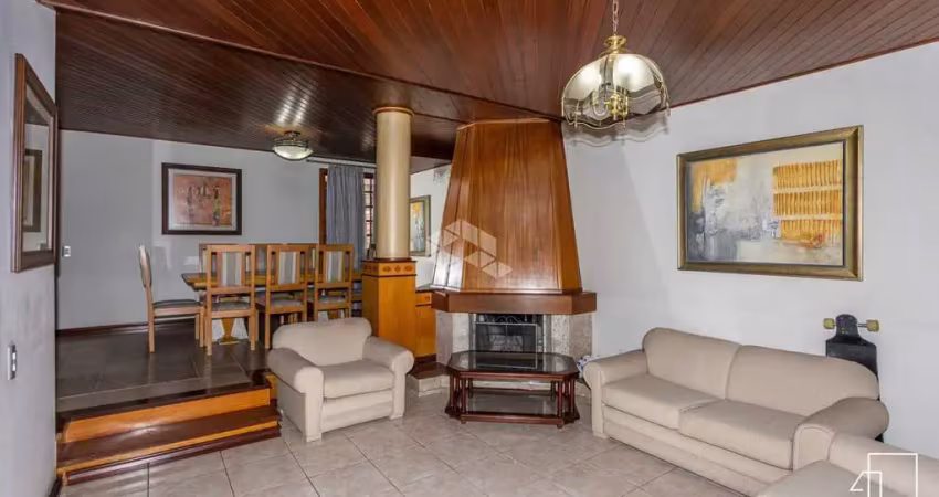 Casa/sobrado de 4 dormitórios sendo 1 suíte com closet e sacada, semi mobiliada. à venda no bairro nossa senhora das graças, aceita financiamento fgts