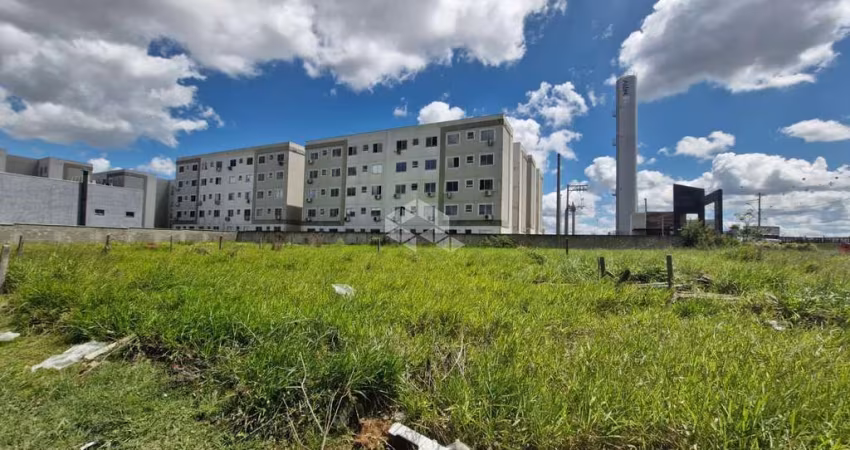 Terreno comercial de esquina de 318m² na Av. Armando Fajardo