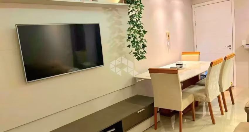 Apartamento mobiliado com 76m² ,3 dormitórios sendo 1 suíte, cozinha com churrasqueira e lavanderia,  1 vaga de garagem coberta,  ao lado da havan