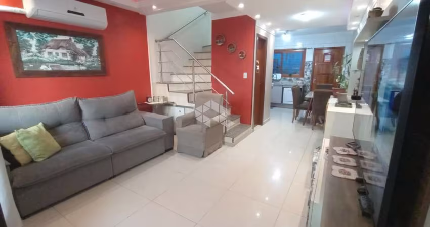 Casa de 2 dormitórios com suíte, semimobiliada, no bairro São José, na cidade de Canoas. Aceita Financiamento Bancário e FGTS.