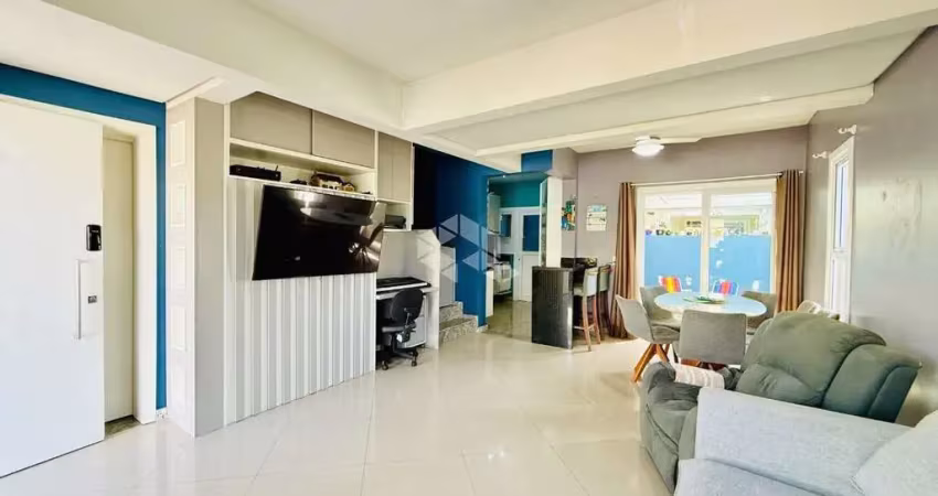 Casa em condomínio de 3 dormitórios com ENERGIA SOLAR no bairro Igara, Canoas.