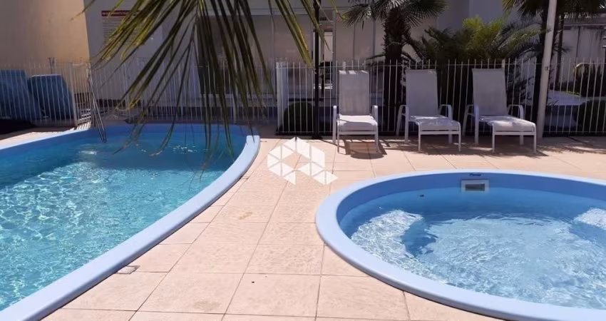 Casa térrea 02(dois) dormitórios, ampla sala e living cozinha montada, ampla, lavanderia e área de serviço. Aceita financiamento.  Possui pátio todo