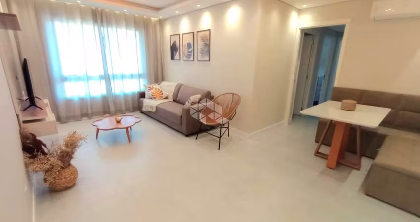 Apartamento Mobiliado 3 dormitórios com 76m², sendo 1 suíte,  cozinha com churrasqueira,  1 vaga coberta, bem localizado no Marechal Rondon em Canoas