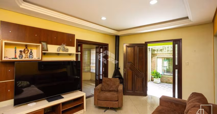 Vende-se sobrado e kitnets no bairro São José na cidade de Canoas. Localização privilegiada próximo a Ulbra, e acesso rápido e fácil a BR-116.