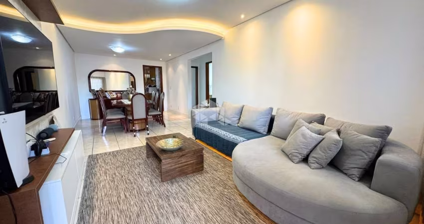 Apartamento com 3 dormitórios, sendo uma suíte e venda conjunta de 4 salas comerciais, no Bairro Centro, na cidade de Canoas.