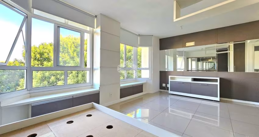 Apartamento com 1 suíte e 1 vaga de garagem coberta à venda no Centro Histórico de Porto Alegre