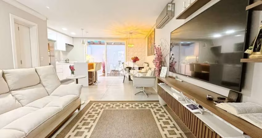 Casa reformada 3 dormitórios 1 suíte, semi mobiliada, decorada, 2 vagas cobertas, churrasqueira, igara/canoas. aceita financiamento bancário e fgts.