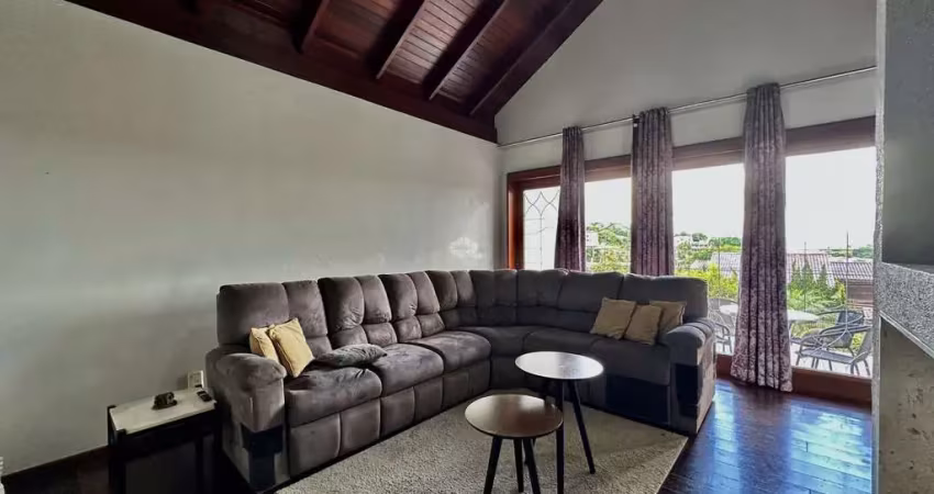 Casa 3 dormitórios, suíte, lareira, churrasqueira, garagem, bairro vila nova, novo hamburgo. aceita financiamento e fgts.