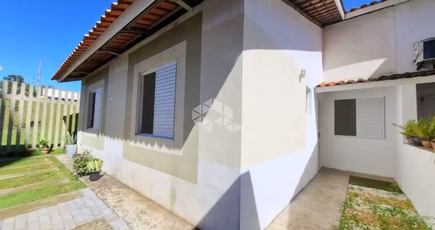 Casa com pátio em condomínio clube - 3 dorms, 2 vagas - bairro são josé, canoas
