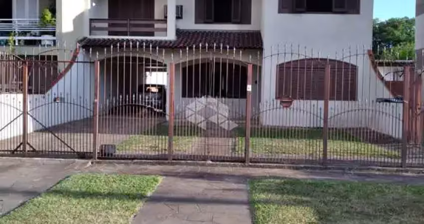 Casa com 4 quartos à venda na Rua Primeiro de Maio, 671, Niterói, Canoas