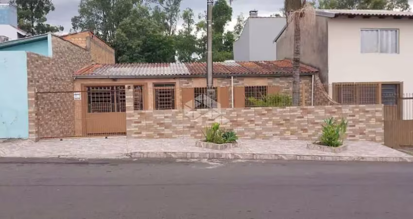 Casa com 2 quartos à venda na Rua Seis, 5, Guajuviras, Canoas
