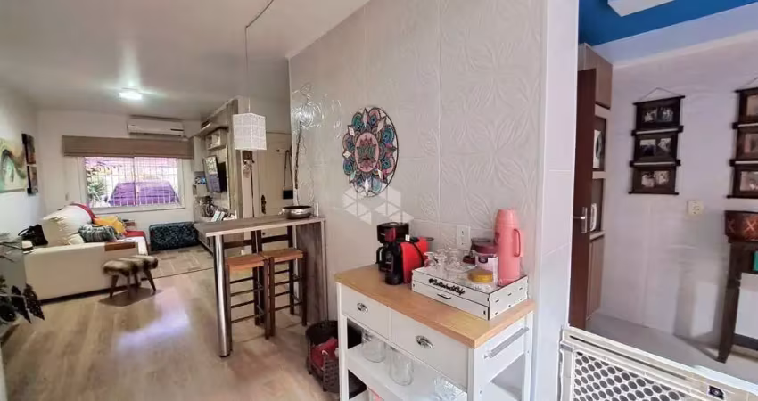 Casa em condomínio 2 dormitorios, sendo 1 suite bairro igara