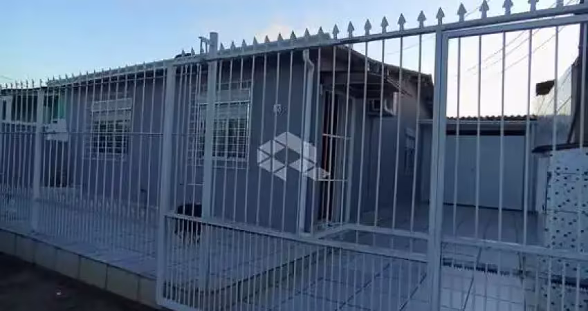 Casa com 2 quartos à venda na L Cinco, 13, Guajuviras, Canoas