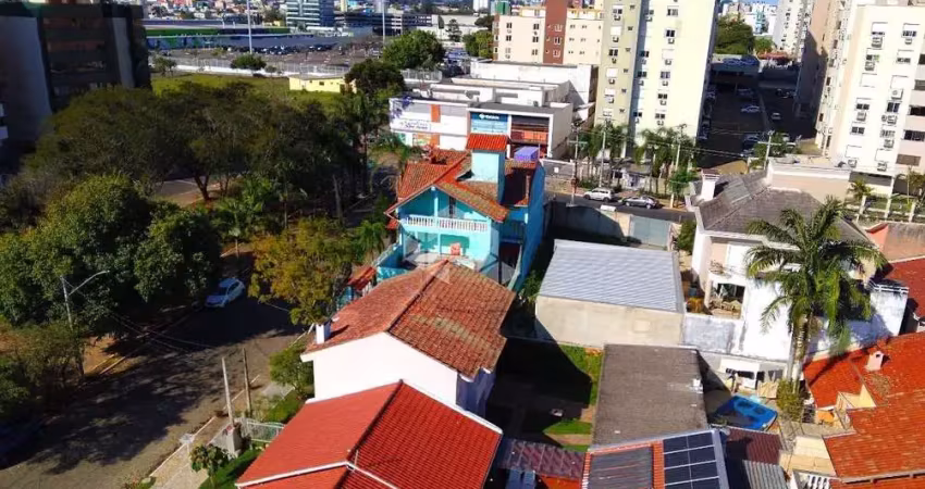 Casa a venda 3 quartos e pronta para morar com piscina em canoas.