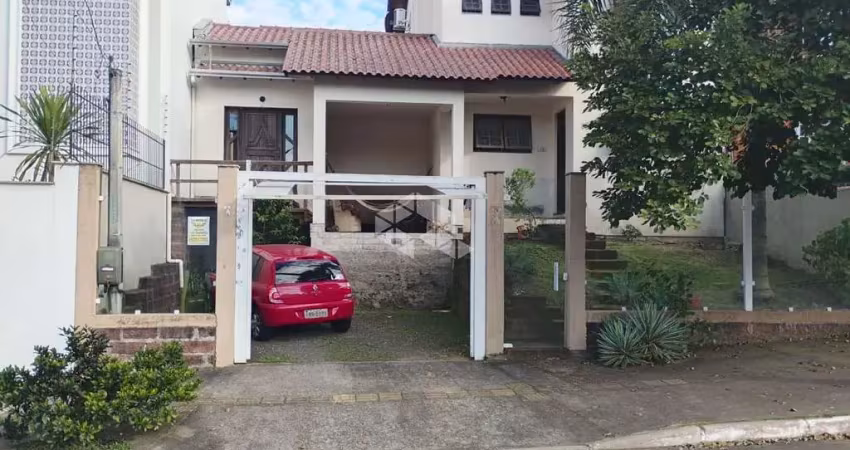 Sobrado com 2 dormitórios com suíte, bairro : moinhos de vento
