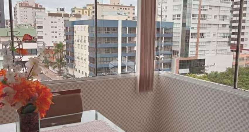 Apartamento com 2 dormitórios, 1 suite, mobiliado, sacada, box de garagem, Zona Nova, em Capão da Canoa