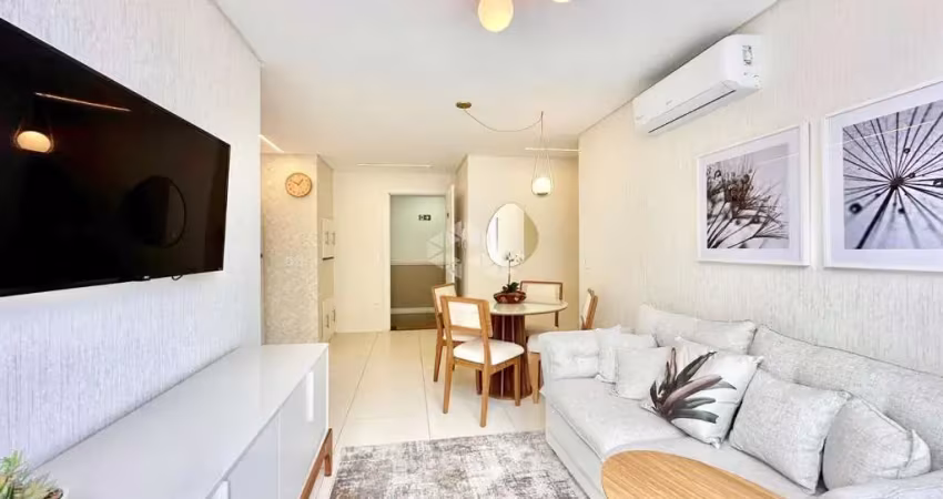 APARTAMENTO COM SACADA DE FRENTE E TERRAÇO !!!