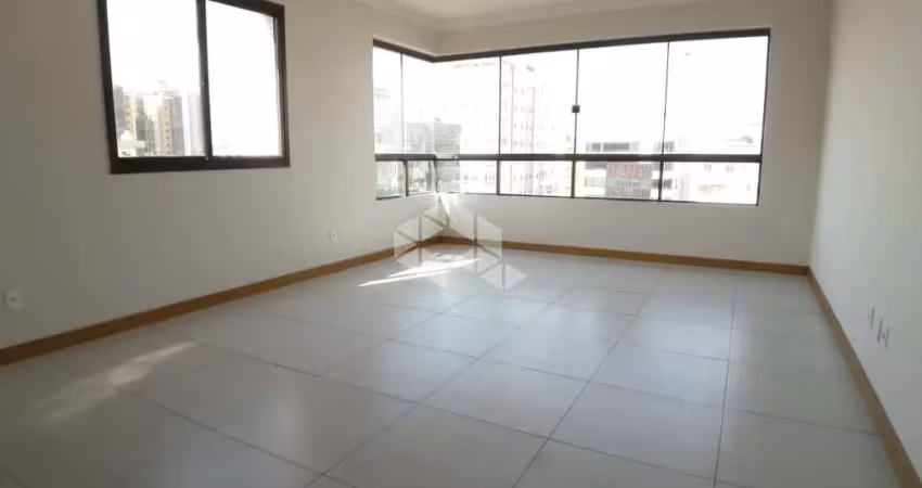 Apartamento 3 dormitórios, 1 suíte, box, centro, capão da canoa.