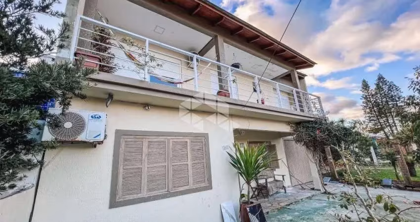 Casa com 5 quartos à venda na Arthur A. da Silva, 196, Araça, Capão da Canoa